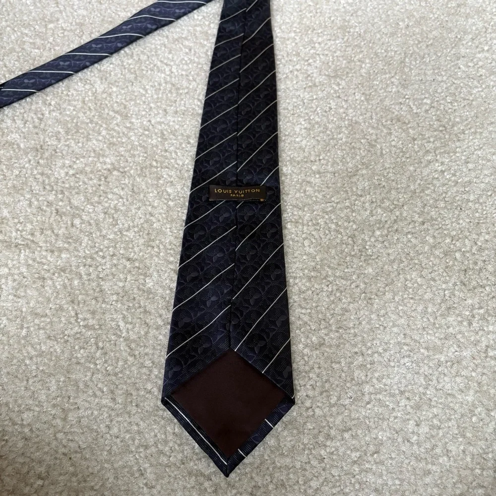 Louis Vuitton Silk Monogram Stripe Tie Designer Career Work Wear Classic - Picture 7 of 7